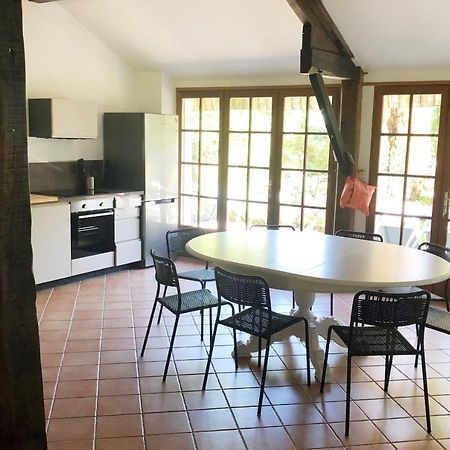 Villa Le Creyssac Saint-Félix-de-Bourdeilles Екстериор снимка