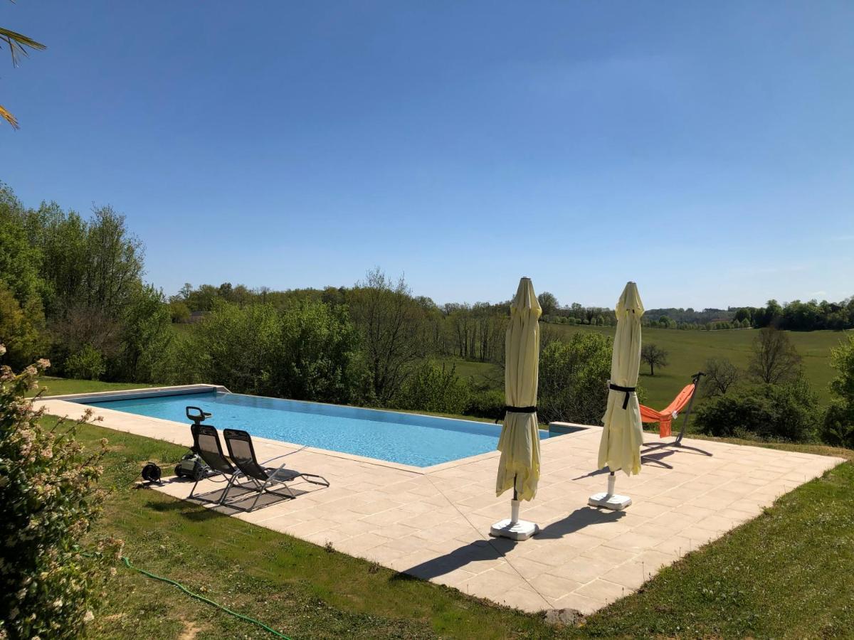 Villa Le Creyssac Saint-Félix-de-Bourdeilles Екстериор снимка