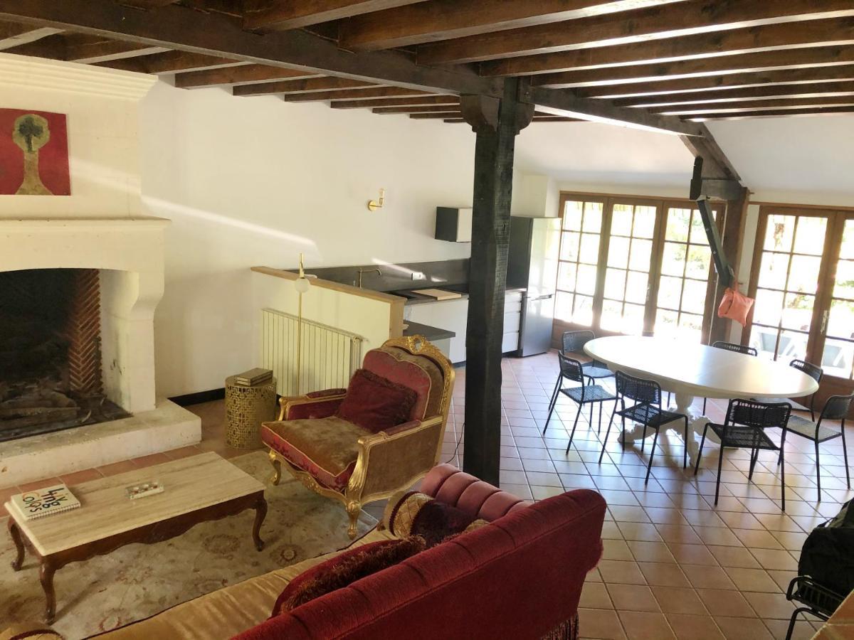 Villa Le Creyssac Saint-Félix-de-Bourdeilles Екстериор снимка