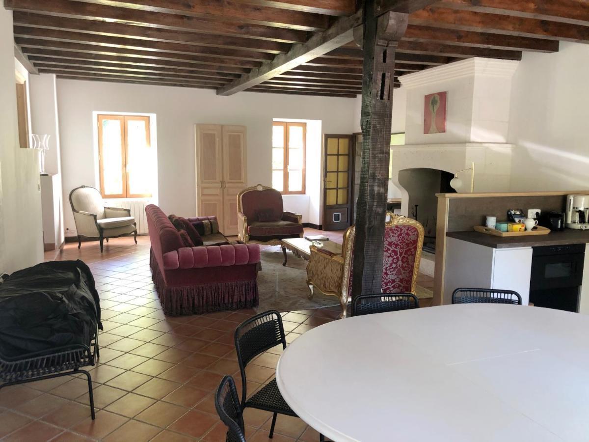 Villa Le Creyssac Saint-Félix-de-Bourdeilles Екстериор снимка